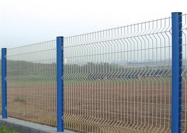 Powder Coated Welded Wire Garden Fence , Metal Mesh Fence Panels Square Hole