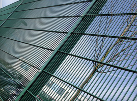 2.5m Height PVC Coated Double Loop Wire Fence 8/6/8mm