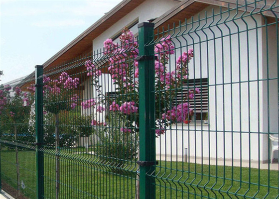 περίφραξη πλέγματος επιτροπής BRC φρακτών τριγώνων 1230mm τρισδιάστατη κυρτή για το σχολείο rustproof