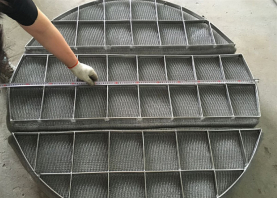 Ατσάλι από ανοξείδωτο χάλυβα 304 316 Wire Mesh Demister Pad για τον διαχωρισμό υγρών αερίων αεροπορικών μεταφορών
