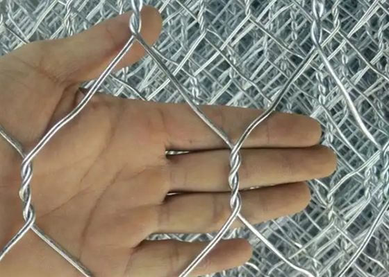 Χαμηλό άνθρακα σιδήρου Gabion Wire Mesh τρύπα 60x80mm Αντικροσία