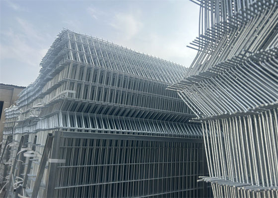 Επιστημονικό πιστοποιημένο ISO 9001 2015 Φράχτης επικαλυμμένος με PVC για τα όρια παιδικού χώρου 2*2,5m