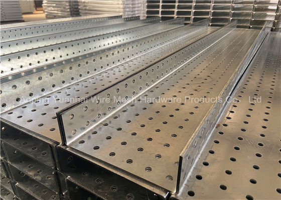 διατρυπημένο ανώφλι του U 800*203*50mm ΓΠ για την υποστήριξη τούβλου πορτών παραθύρων